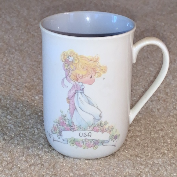 Vintage Precious Moments Lisa Name Mug, 1989 - Picture 10 of 12